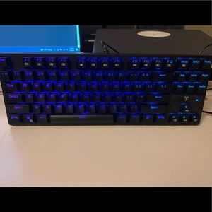 Mechanical gaming keyboard